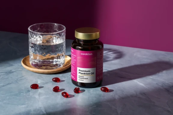 Premium plankton oil NEW 2025_glass